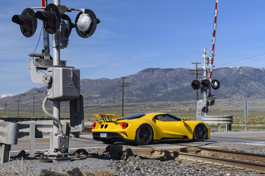  Ford GT 2017 года  (фото 50 из 65)